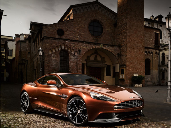 astonmartin_am-310-vanquish-2012_r10_jpg.jpg