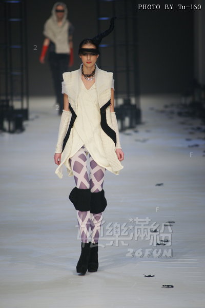 HKFW12FW-D3G1_034.jpg