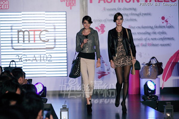 fashion tale 20134.JPG