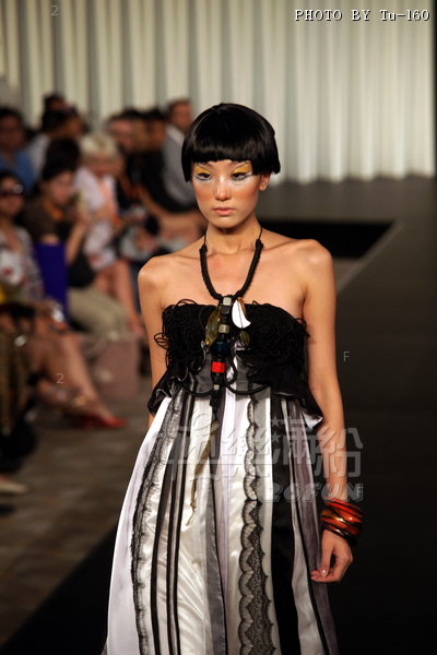 HKFW2010S-D1M2_084.jpg