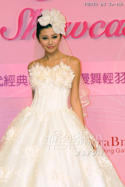 Emax-Wedd1010_23.jpg