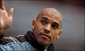 _274990_collymore_300.jpg