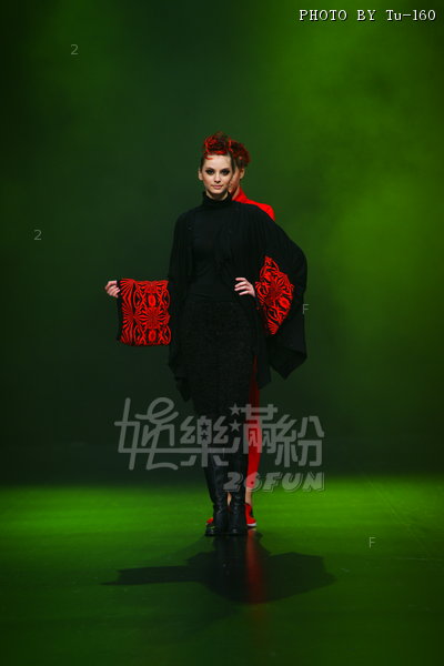 HKFW2011W-D3M4_027.jpg