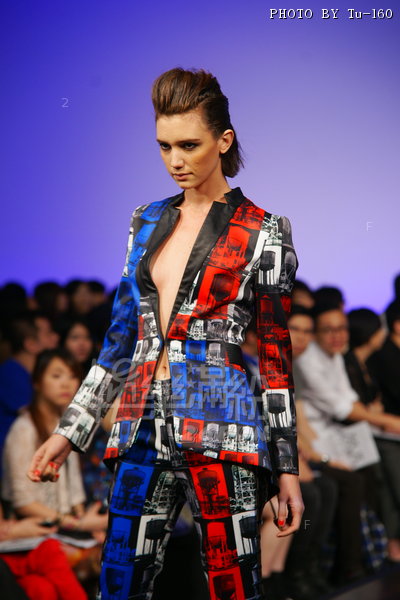 HKFW2012SS-D1m3_217.JPG