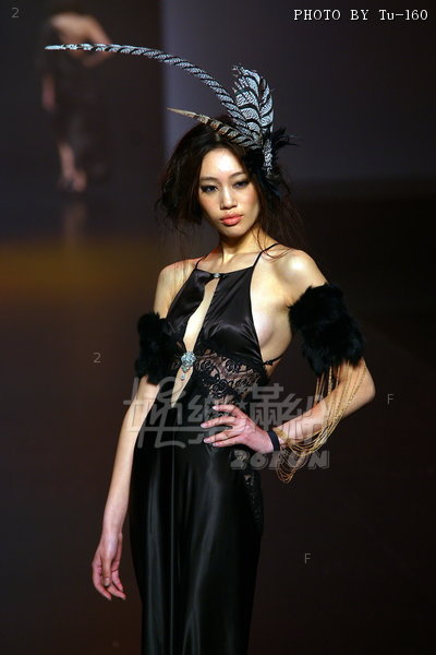 HKFW2011W-D3M4_045.jpg