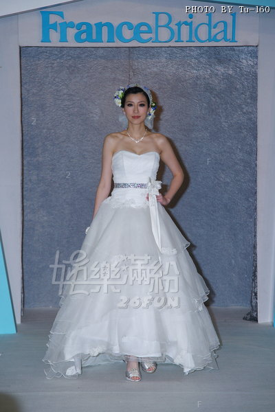 Wedd-1112d3f_005.jpg