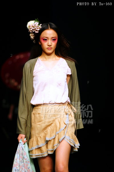 HKFW2011W-D1G1_023.jpg